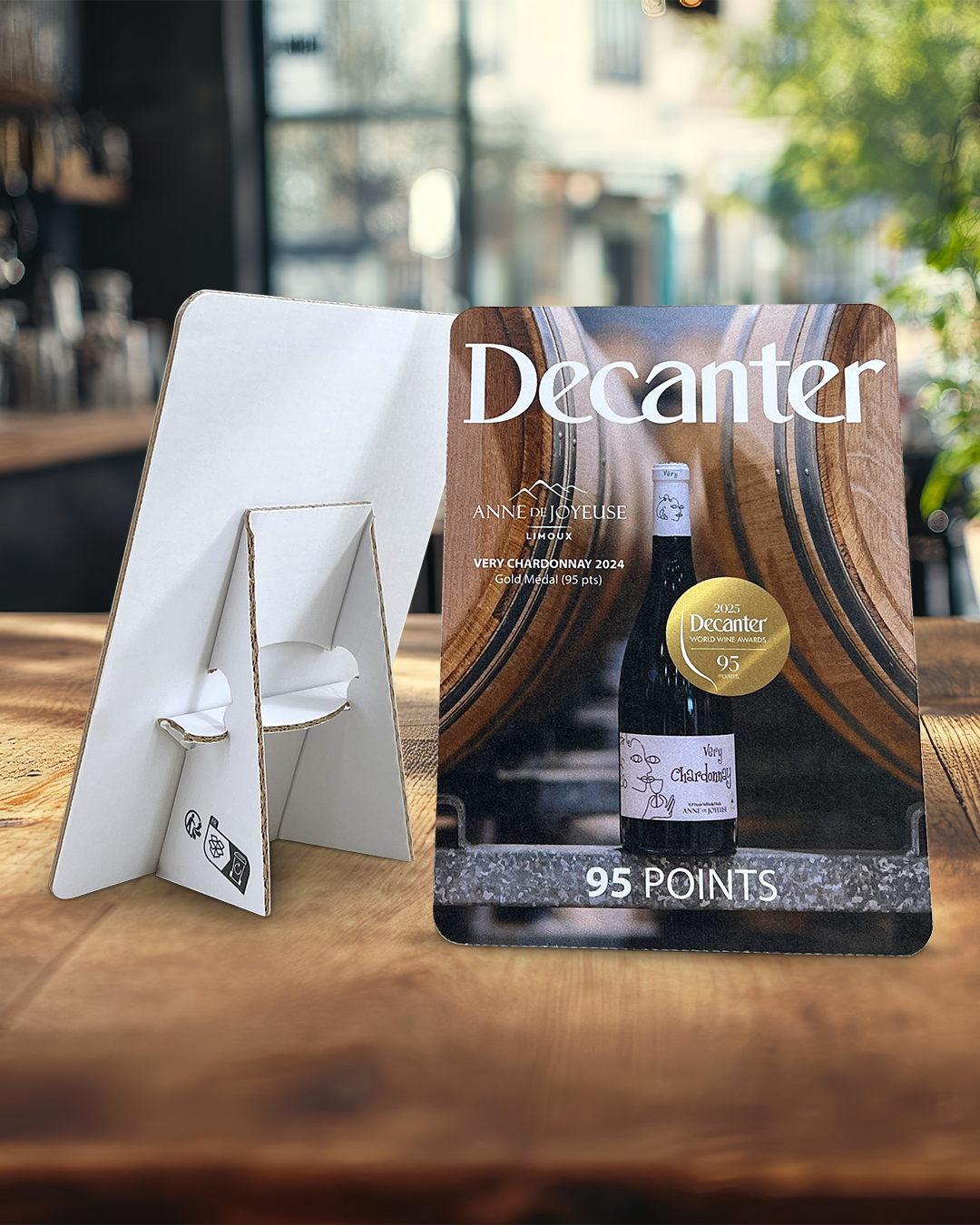 Comptoir d'accueil en carton ondulé personnalisé