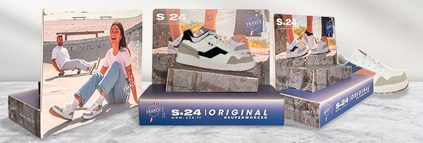 collection de présentoirs en carton imprimés pour la marque S.24, support PLV avec chaussures et visuels jeunes dynamiques